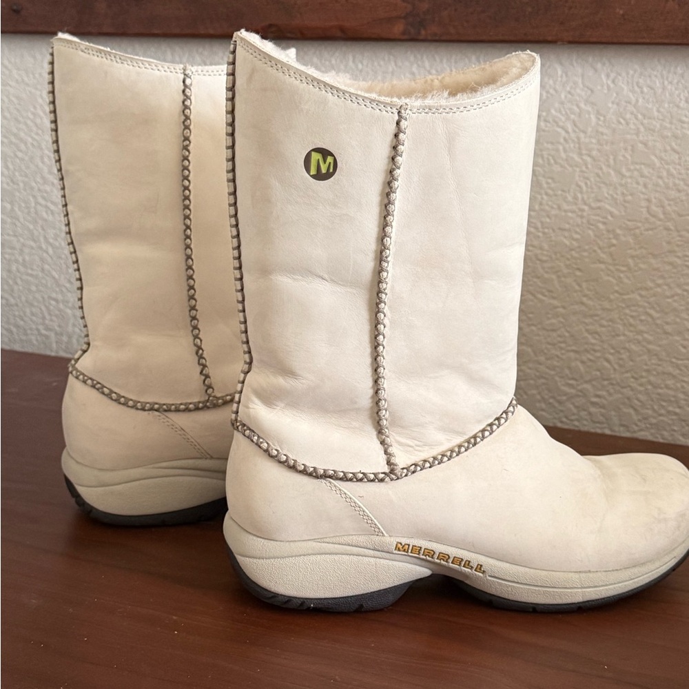 Merrell Women's High Pebble Boot - Size 9